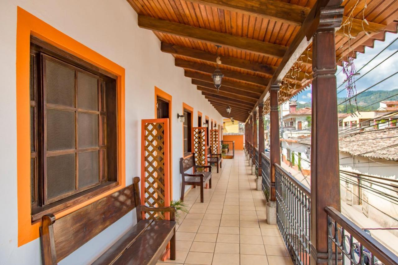 Berakah B&B- Central Park Copan Екстер'єр фото